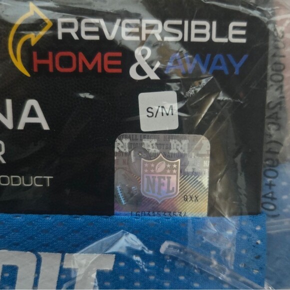 Detroit Lions Pet Bandana - Picture 3 of 3